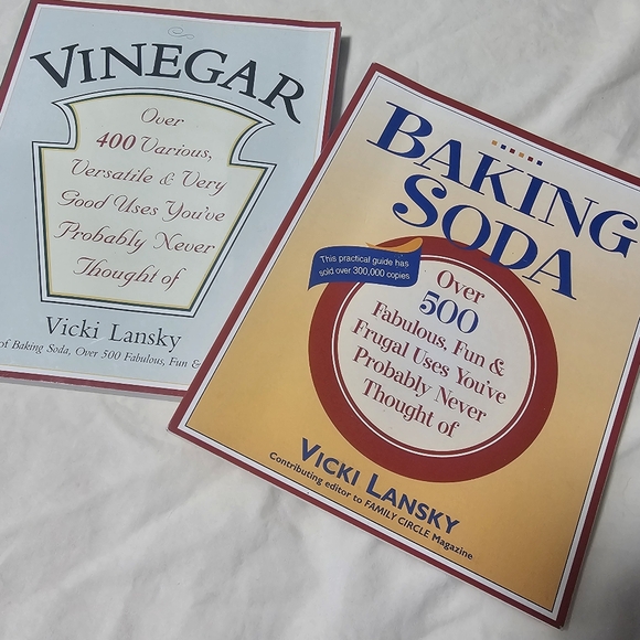 Family Circle Other - Baking Soda and Vinegar Guide Set